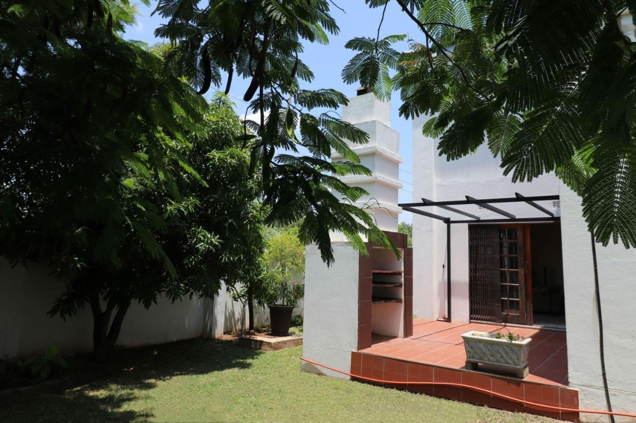 Sentosa Guest House Франсистаун Экстерьер фото